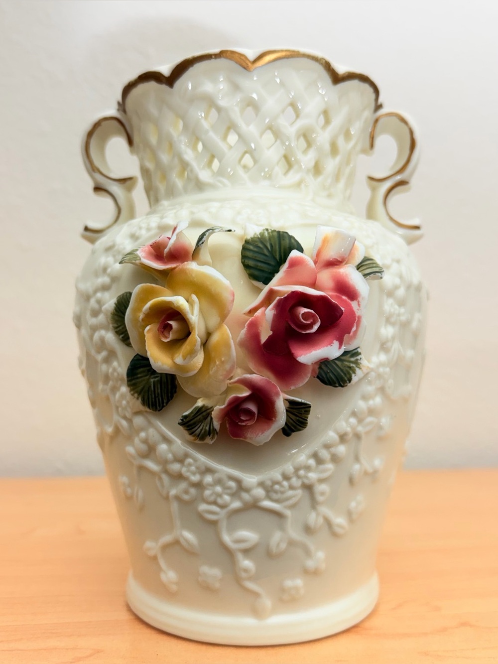 Capodimonte Style Porcelain Vase Open Lattice Rim With Gold Trim 3D Roses